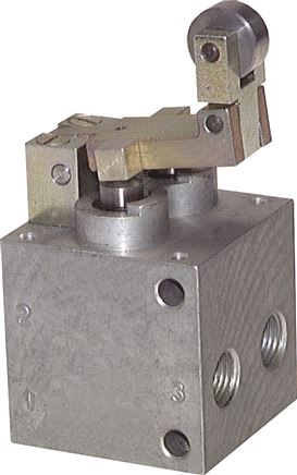 Exemplary representation: 5/2-way idle return roller valve